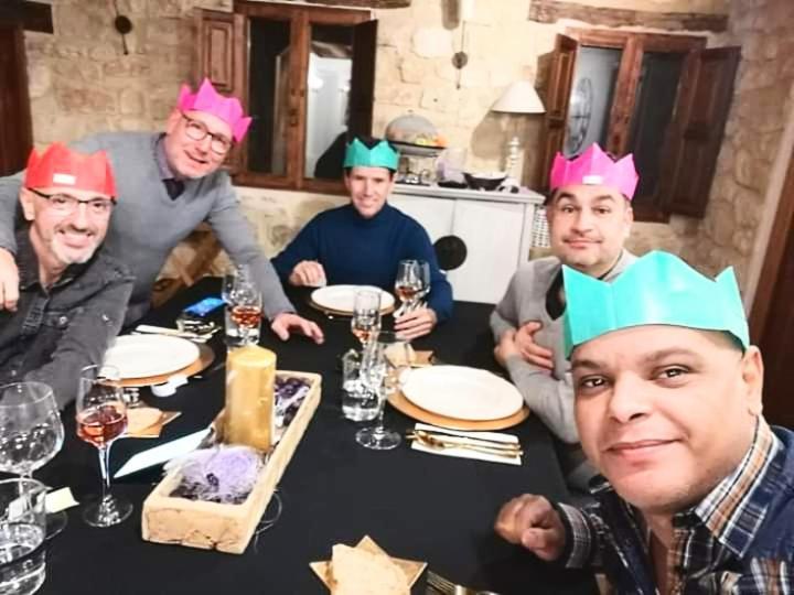 Гостевой дом La Casona De Castilnovo - Gay Men Only Valdesaz Экстерьер фото