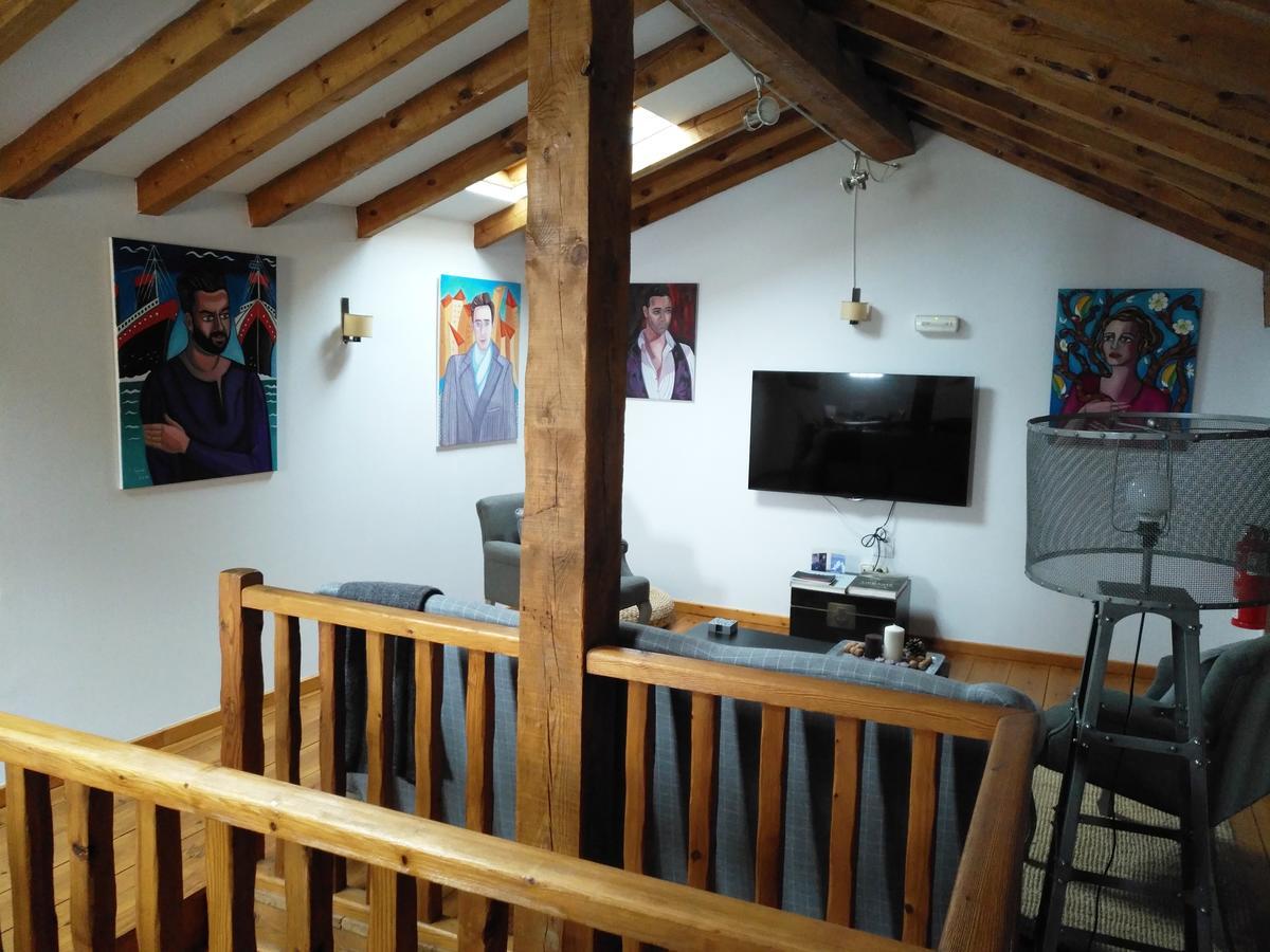 Гостевой дом La Casona De Castilnovo - Gay Men Only Valdesaz Экстерьер фото